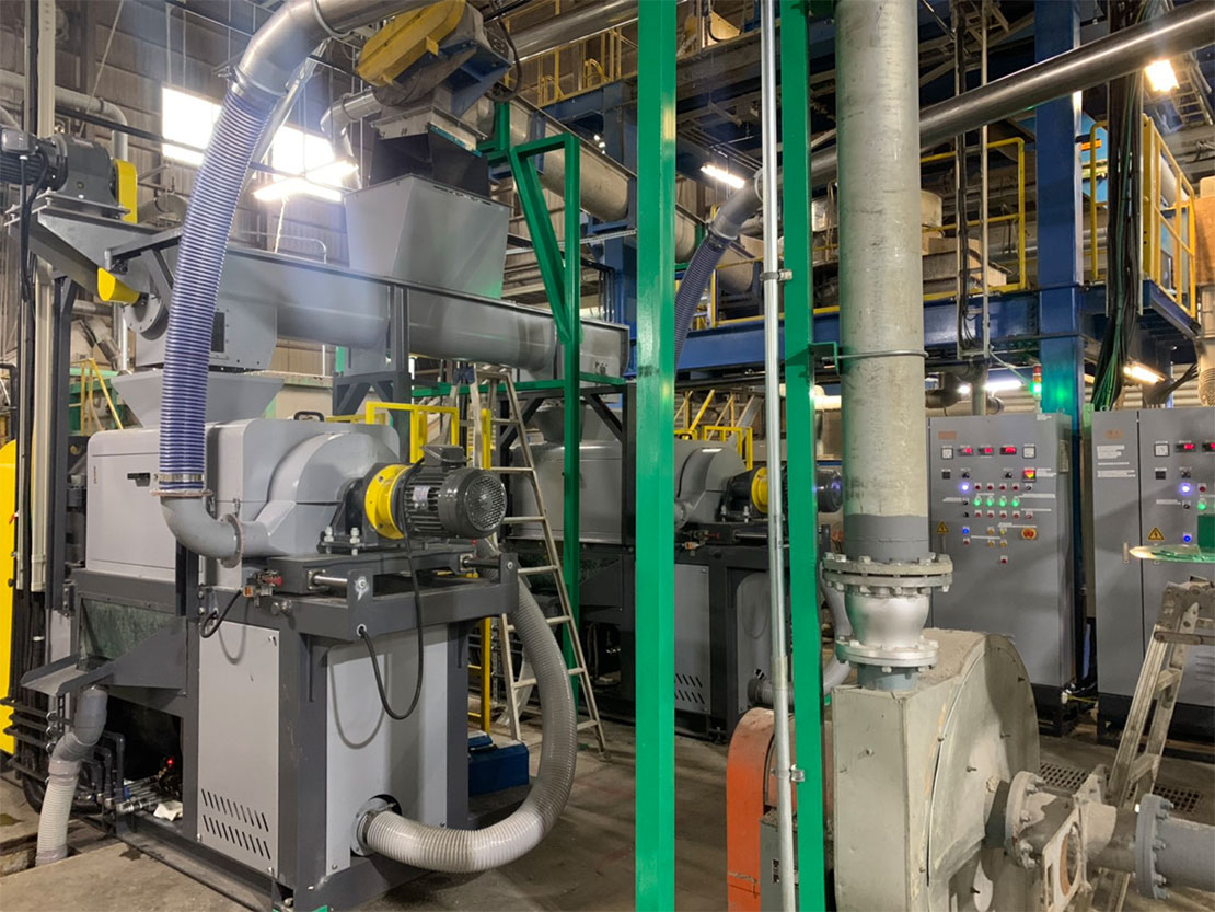 One of over 50 Genius Squeeze Dryers currently operating in Japan, meeting the country's rigorous standards for both agricultural film and post-consumer waste recycling.